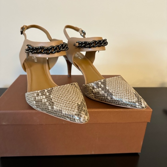 COACH Heeled Pumps - Picture 3 of 14